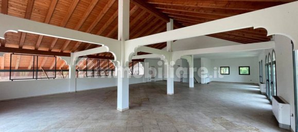 Коммерческая недвижимость с 3 комнатами в Канаро, Италия № 228381 10