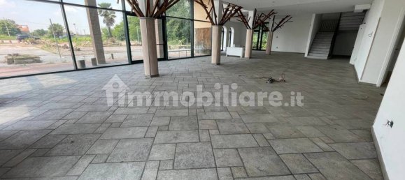 Коммерческая недвижимость с 3 комнатами в Канаро, Италия № 228381 3