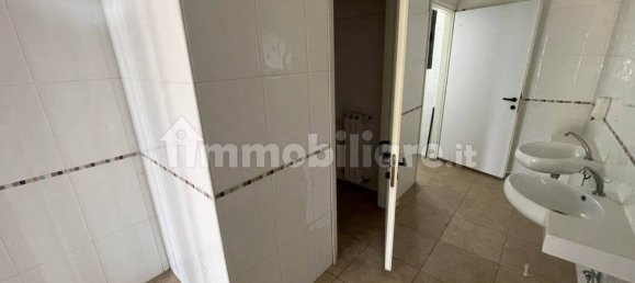 Коммерческая недвижимость с 3 комнатами в Канаро, Италия № 228381 6