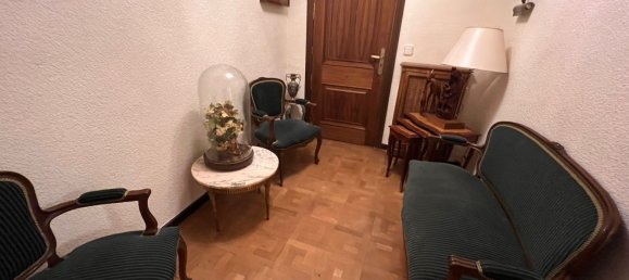 Apartamento de 4 dormitorios en Salamanca, Spain No. 107900 8
