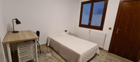 4 bedrooms Apartment in Vic, Spain No. 145247 3