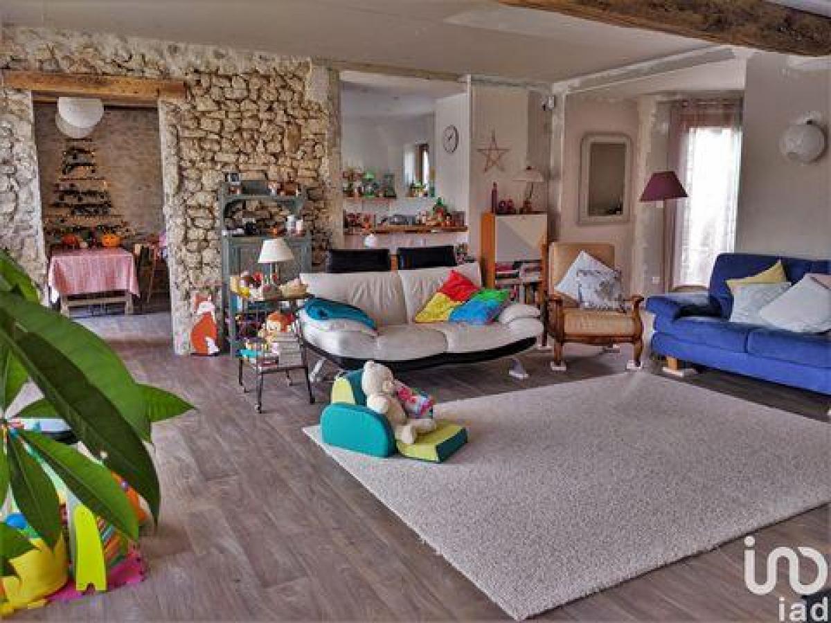 2 bedrooms House in Reims, France No. 26482