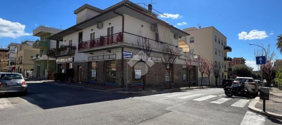 1-Zimmer Gewerbliche Immobilie in Aprilia, Italy, Nr. 47717 8