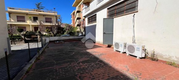 1-Zimmer Gewerbliche Immobilie in Aprilia, Italy, Nr. 47717 6