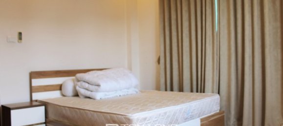 Villa de 4 dormitorios en Long Bien, Vietnam No. 853 8