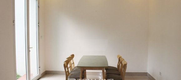 Villa de 4 dormitorios en Long Bien, Vietnam No. 853 14