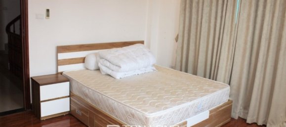 Villa de 4 dormitorios en Long Bien, Vietnam No. 853 9