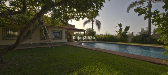 5 غرف نوم منزل في Estepona, Spain رقم 136368 11