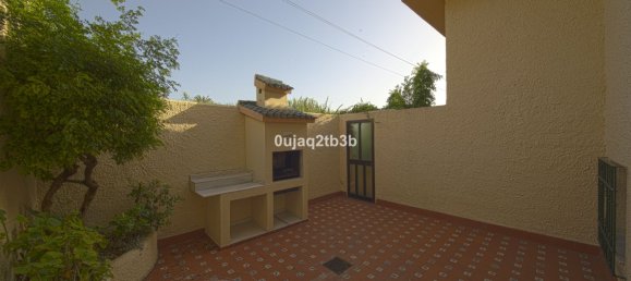 5 غرف نوم منزل في Estepona, Spain رقم 136368 2