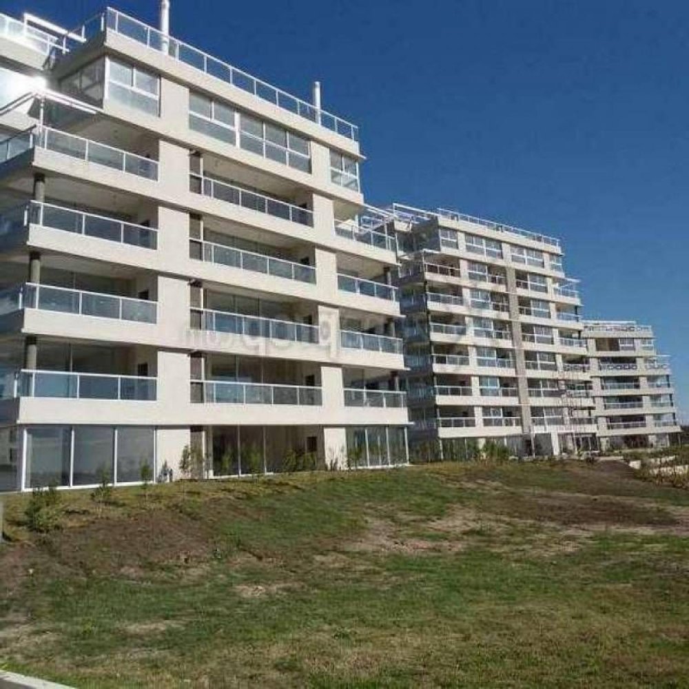 2 bedrooms Apartment in Tigre, Argentina No. 6778