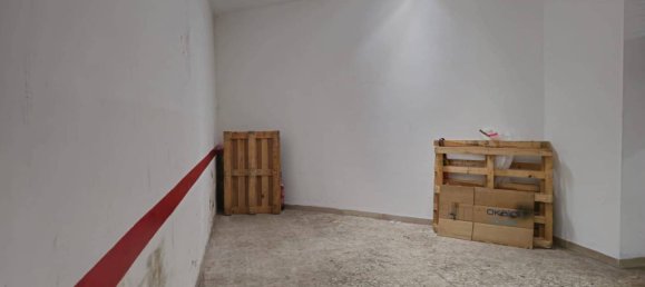28m² Garage in Rome, Italy No. 323058 10