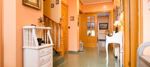 9 bedrooms House in Zaragoza, Spain No. 67593 11