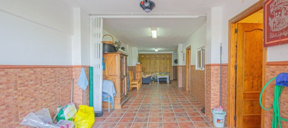 Adosado de 4 dormitorios en San Roque, Spain No. 158316 2