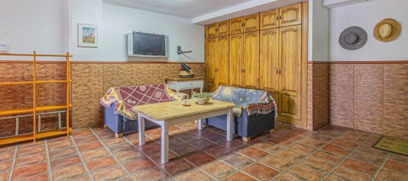 Adosado de 4 dormitorios en San Roque, Spain No. 158316 4