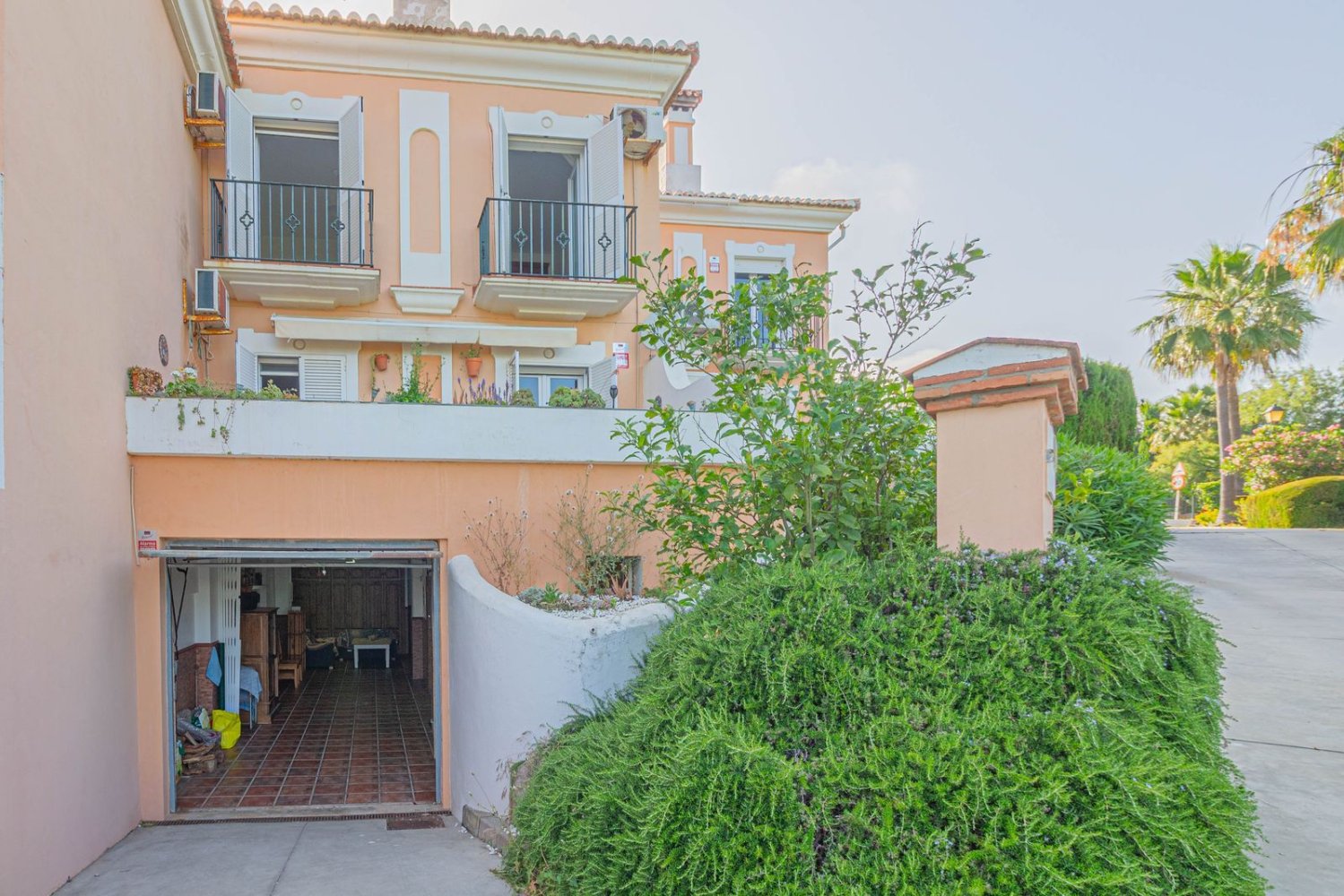 Adosado de 4 dormitorios en San Roque, Spain No. 158316