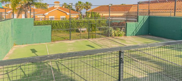 Adosado de 4 dormitorios en San Roque, Spain No. 158316 47