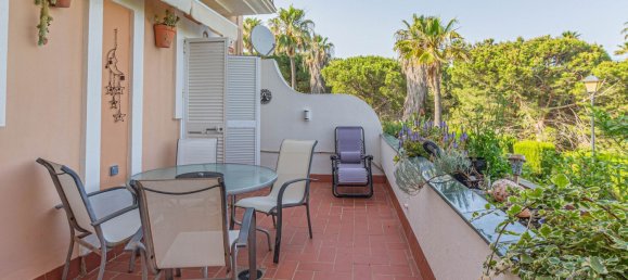 Adosado de 4 dormitorios en San Roque, Spain No. 158316 24