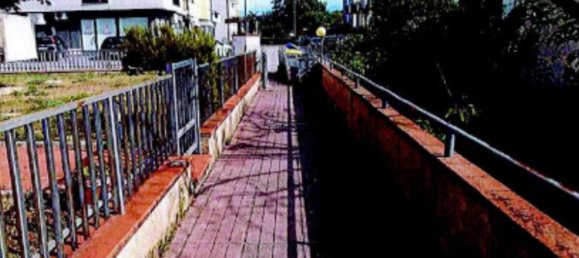 4 bedrooms Apartment in Umbertide, Italy No. 324435 5