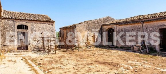 20 rooms House in Noto, Italy No. 178011 7