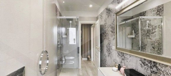 3 rooms Apartment in Milan, Italy No. 241893 5