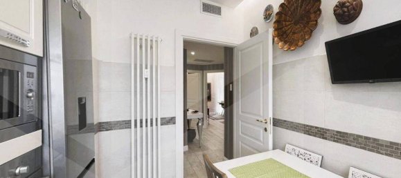 3 rooms Apartment in Milan, Italy No. 241893 4