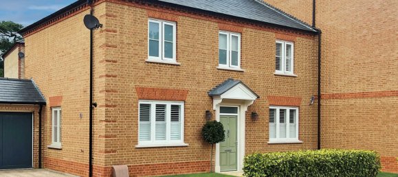 4 Schlafzimmer Haus in Enfield, United Kingdom, Nr. 3305 6