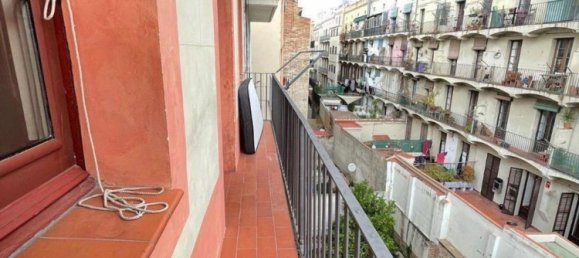 2 bedrooms Apartment in Ciutat Vella, Spain No. 114973 5