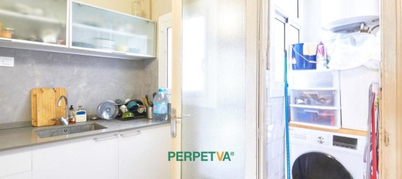 2 bedrooms Apartment in Ciutat Vella, Spain No. 114973 12