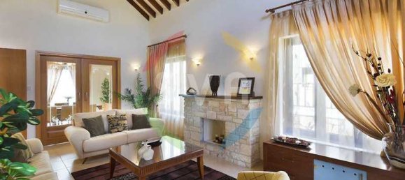 4 bedrooms Commercial property in Souni–Zanatzia, Cyprus No. 20704 3