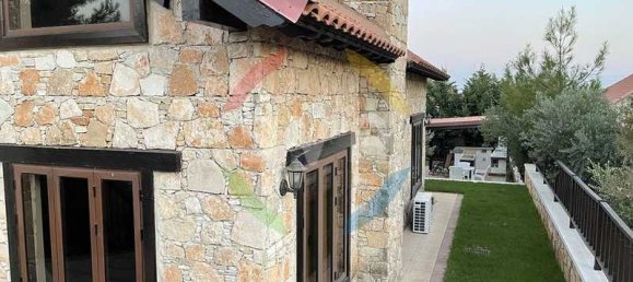 4 bedrooms Commercial property in Souni–Zanatzia, Cyprus No. 20704 2