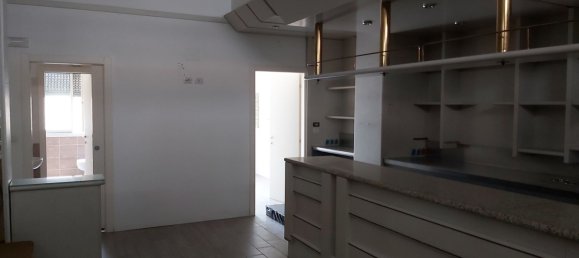 Gewerbliche Immobilie in Macherio, Italy 65m², Nr. 254666 10