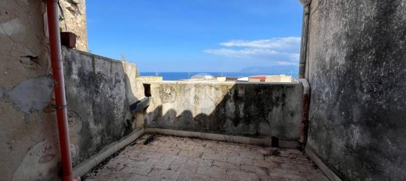 Casa de 5 habitaciónes en Castellammare del Golfo, Italy No. 15573 8