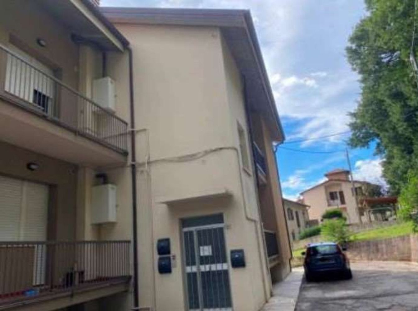 6 rooms Apartment in Piobbico, Italy No. 1813