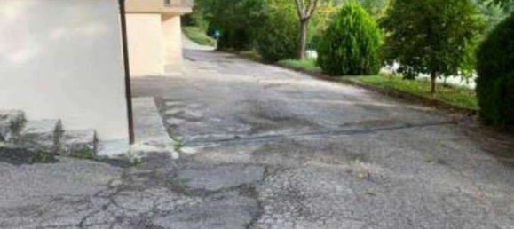 6 rooms Apartment in Piobbico, Italy No. 1813 4