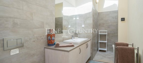 6 bedrooms Villa in Faro, Portugal No. 100015 16