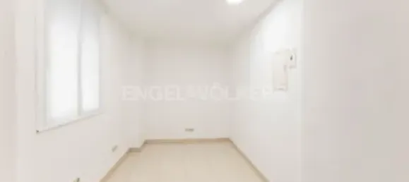 4 Schlafzimmer Wohnung in Cuatro Caminos, Spain, Nr. 185551 15