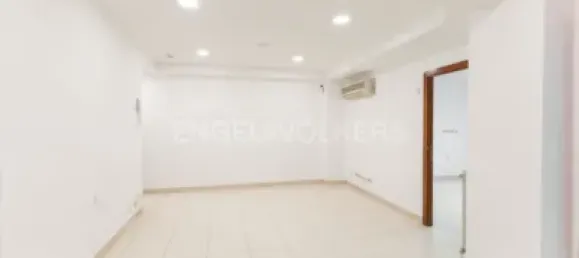 4 Schlafzimmer Wohnung in Cuatro Caminos, Spain, Nr. 185551 24