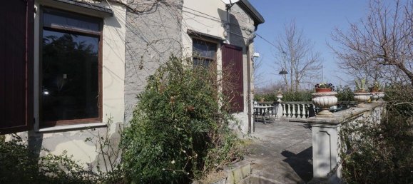 3 rooms House in Casina, Italy No. 94630 32