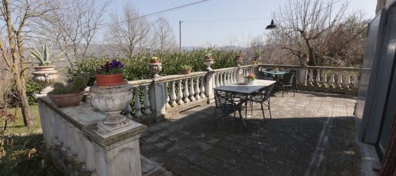 3 rooms House in Casina, Italy No. 94630 38