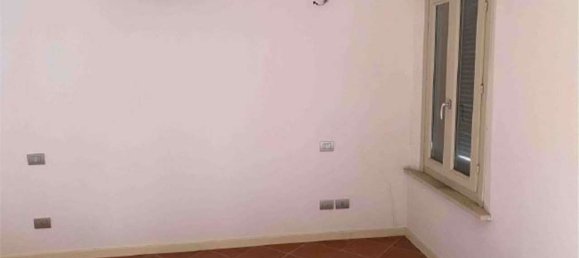 2 rooms Apartment in Ferrara, Italy No. 25058 26