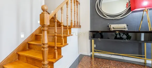 4 bedrooms Villa in Lisbon, Portugal No. 114542 26