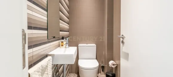 4 bedrooms Villa in Lisbon, Portugal No. 114542 12