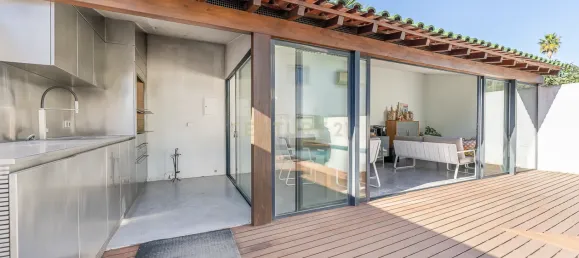 4 bedrooms Villa in Lisbon, Portugal No. 114542 8
