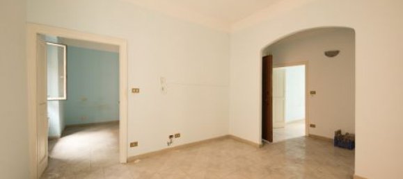 3 bedrooms Apartment in Genoa, Italy No. 99628 14