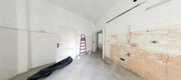 3 bedrooms Apartment in Genoa, Italy No. 99628 4