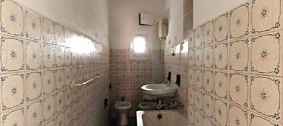 3 bedrooms Apartment in Genoa, Italy No. 99628 6