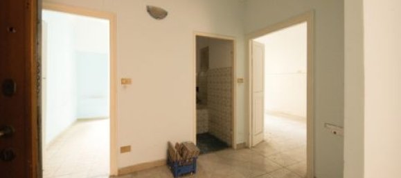 3 bedrooms Apartment in Genoa, Italy No. 99628 8