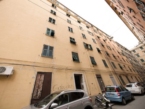 3 bedrooms Apartment in Genoa, Italy No. 99628