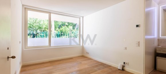 5 Schlafzimmer Villa in Cascais, Portugal, Nr. 93679 19