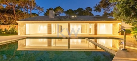 5 Schlafzimmer Villa in Cascais, Portugal, Nr. 93679 2
